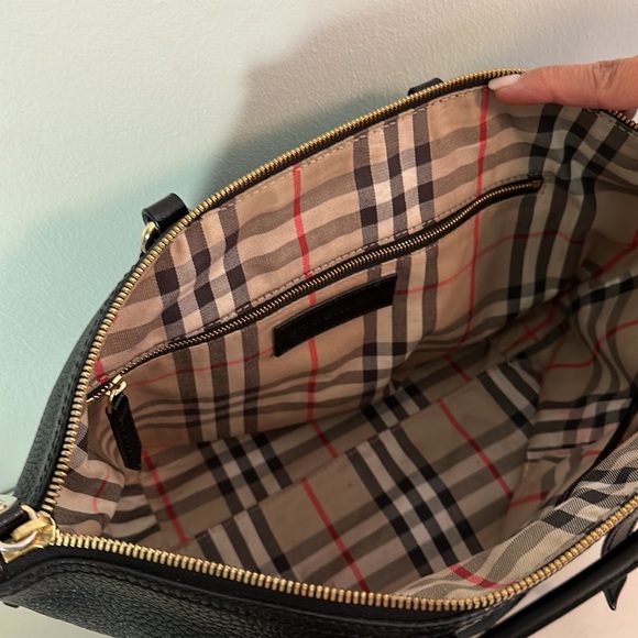 All leather /Italian leather with gold hardware from smoke and pet free home. - Picture 2 of 4